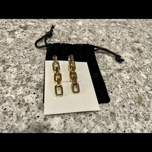 Eddie Borgo chain link earrings.